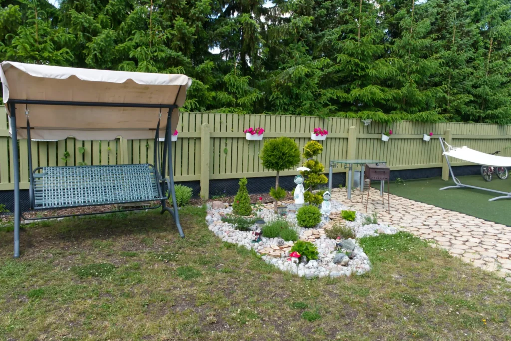 Landscaping Ideas for Small Backyards